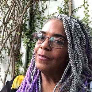 Meet your Posher, Roni